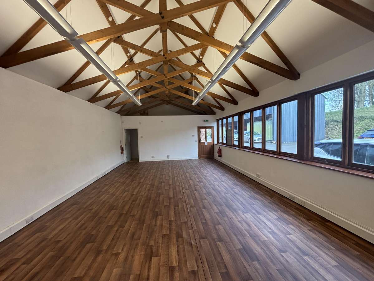 Retail/Shop in Wiveliscombe - photo 4