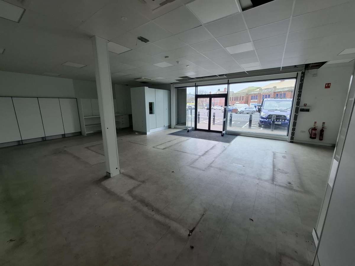 Retail/Shop in Gateshead - photo 4
