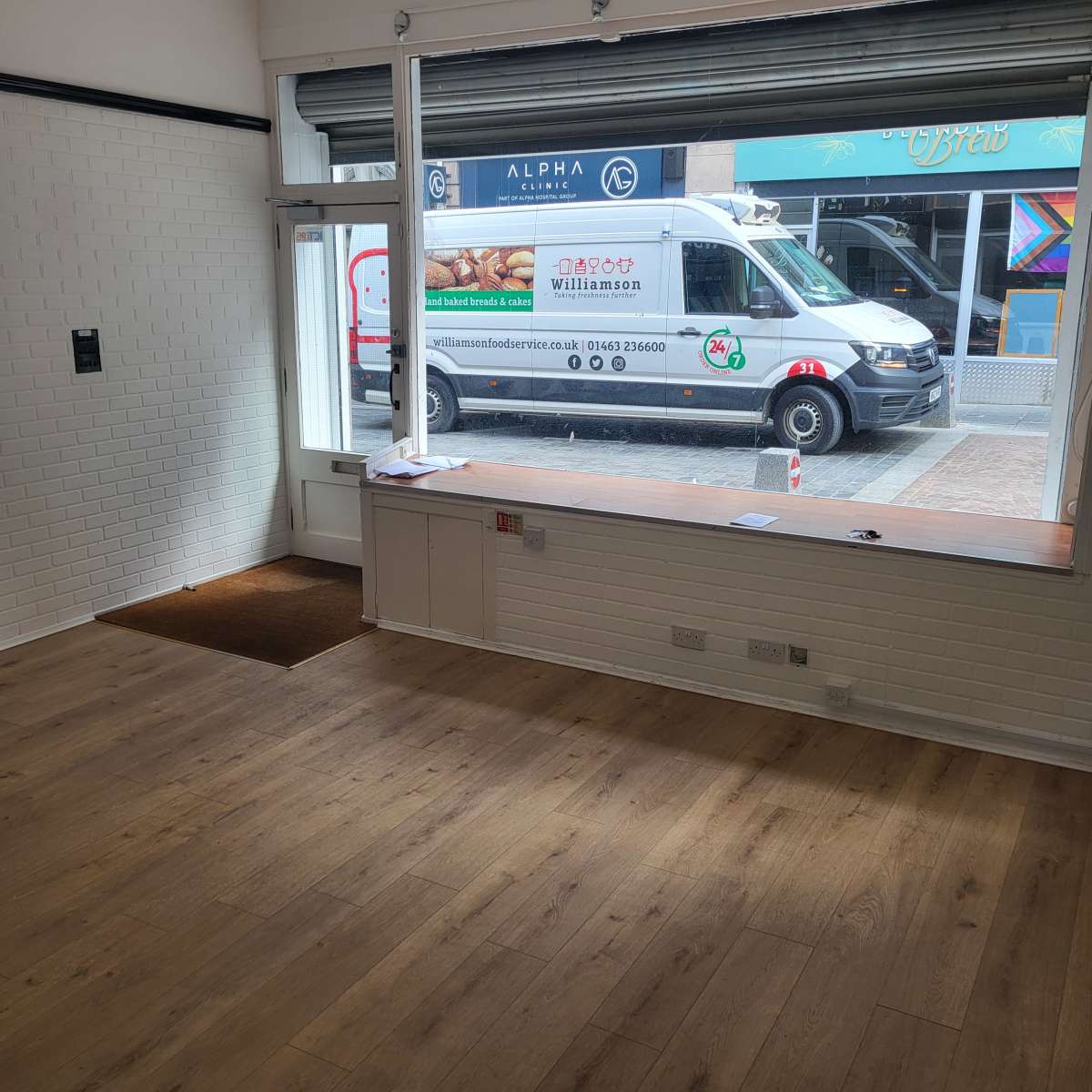 Retail/Shop in Inverness - photo 2