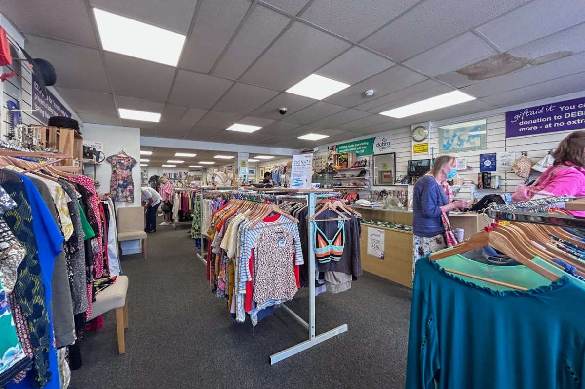 Retail/Shop in Bournemouth - photo 3