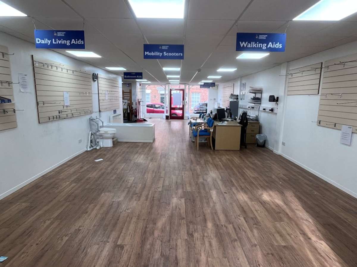 Retail/Shop in Romsey - photo 2