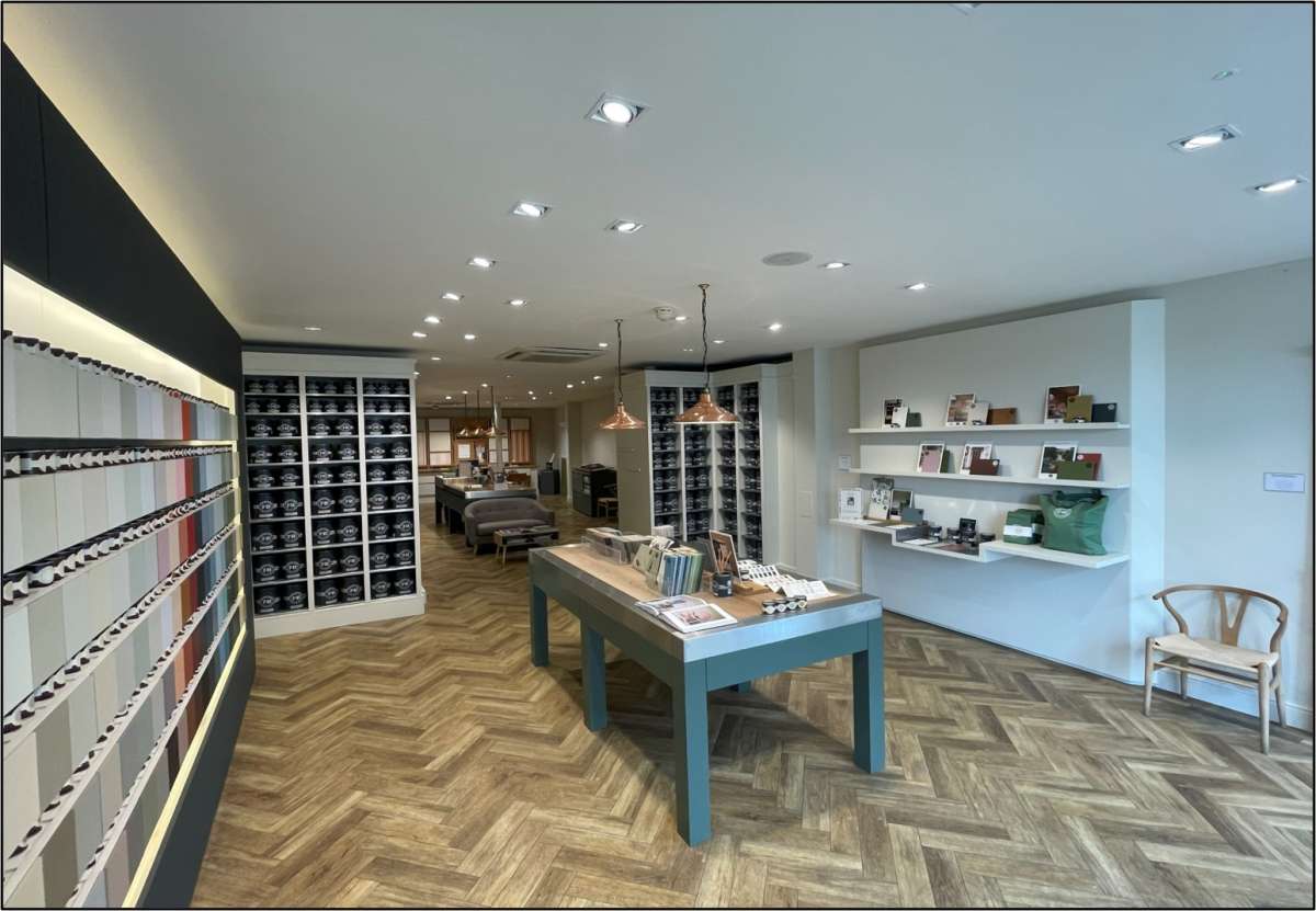 Retail/Shop in Cambridge - photo 4