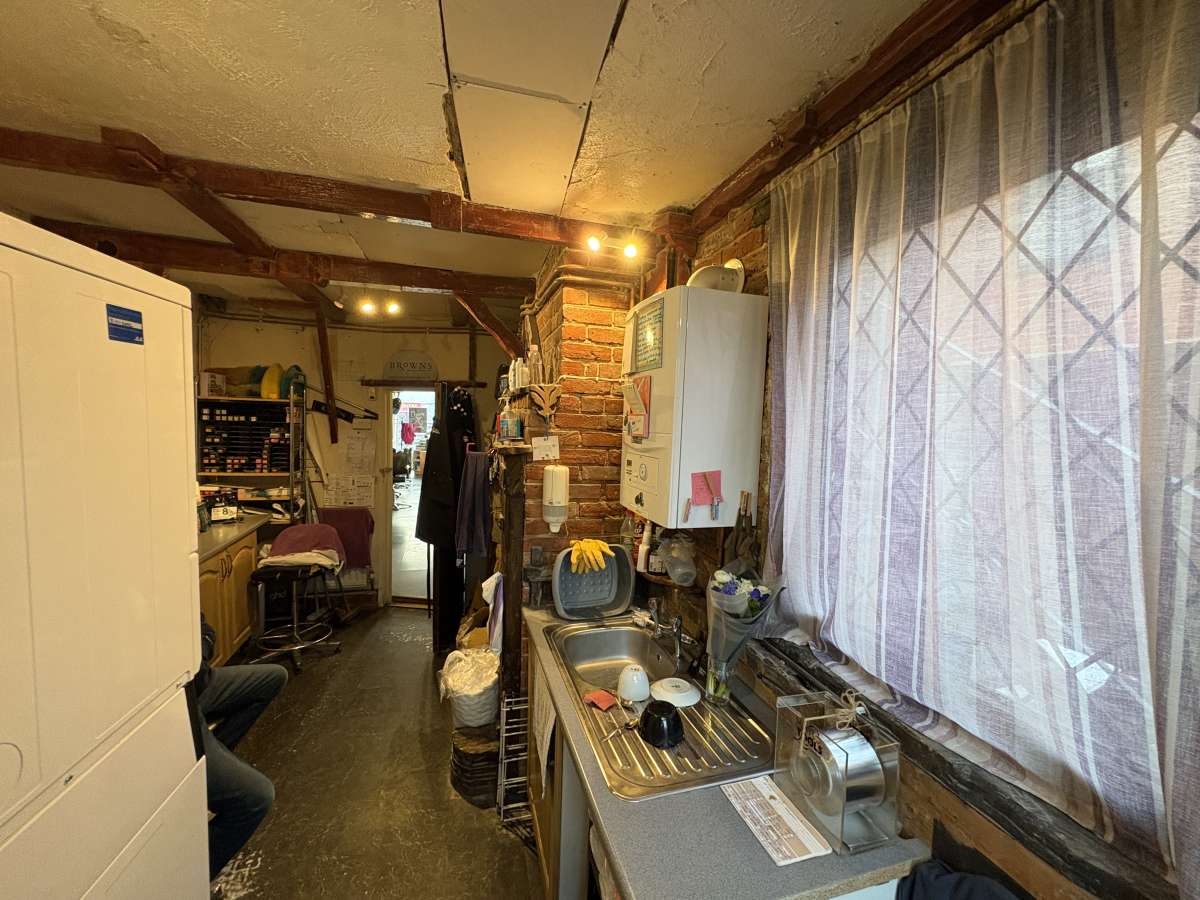 Retail/Shop in Rowlands Castle - photo 3