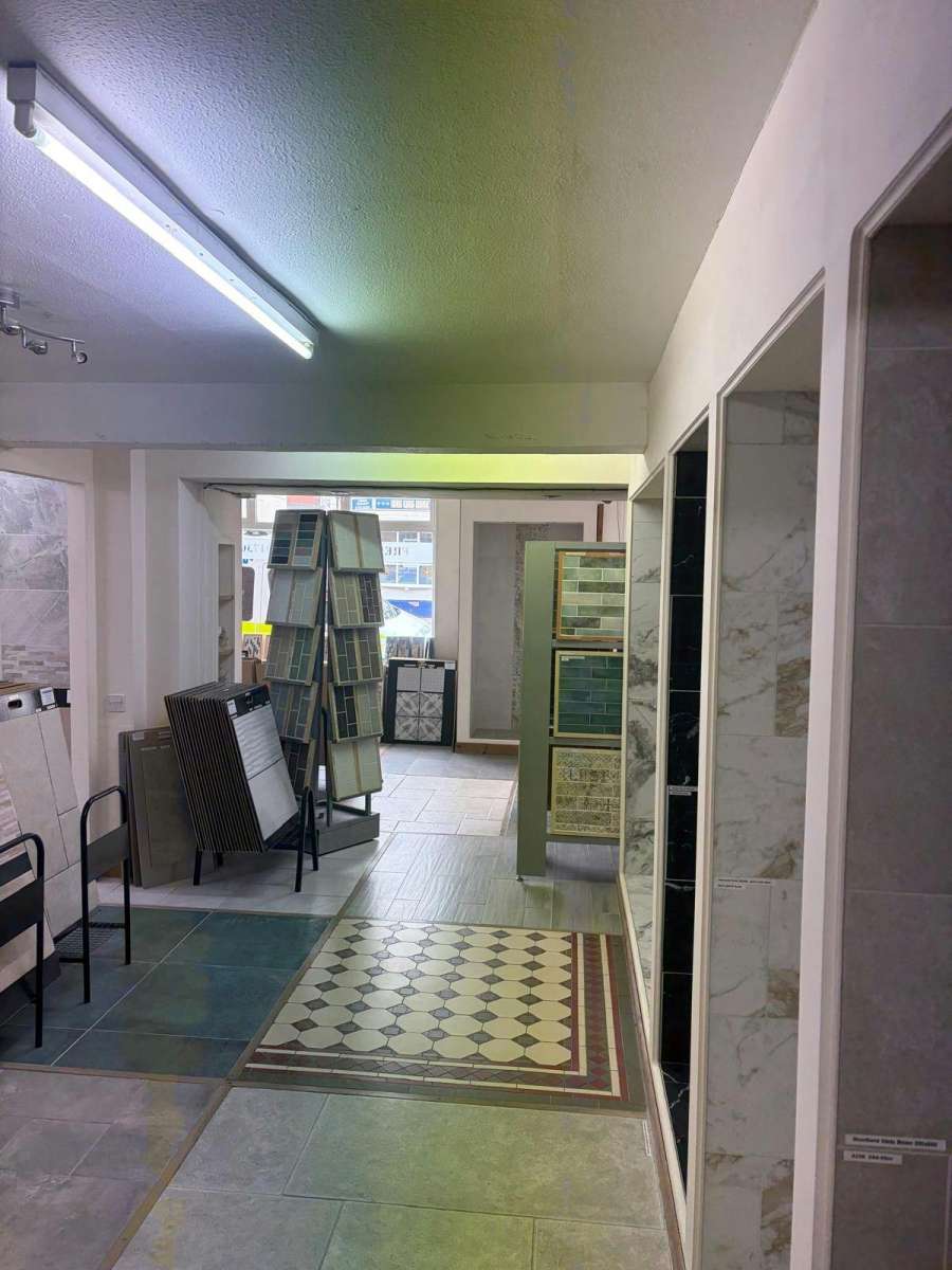 Retail/Shop in Petersfield - photo 4