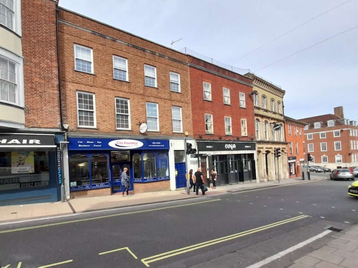 Retail/Shop in Winchester - photo 4