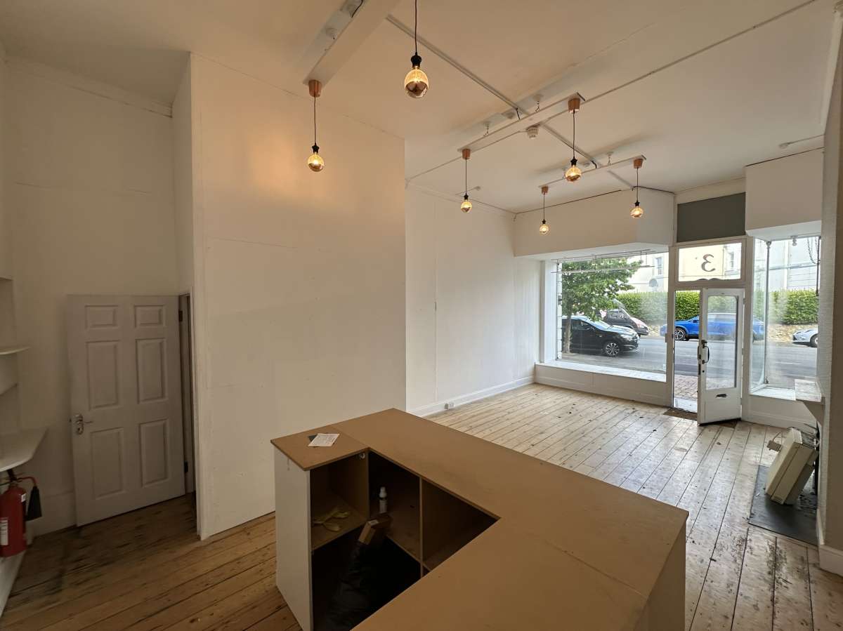 Retail/Shop in Eastbourne - photo 3