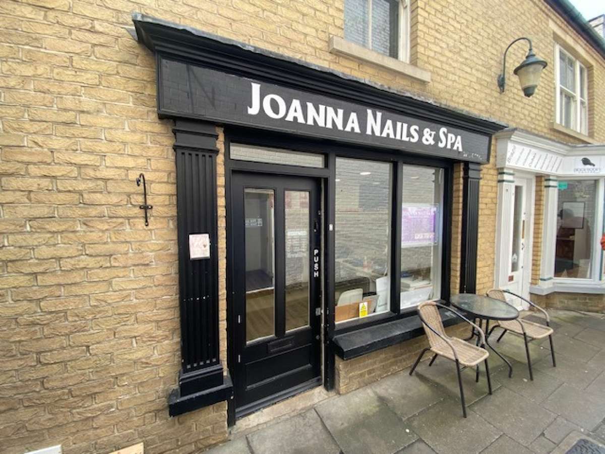 Retail/Shop in St. Ives - photo 3