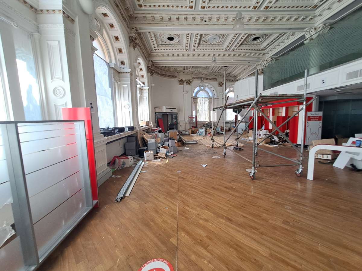 Retail/Shop in Bradford - photo 4