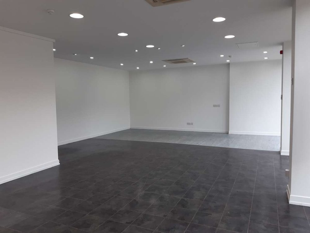 Retail/Shop in Plymouth - photo 3