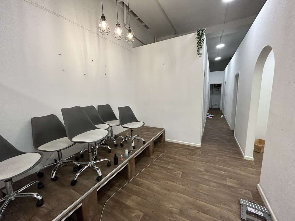 Retail/Shop in Bristol - photo 4