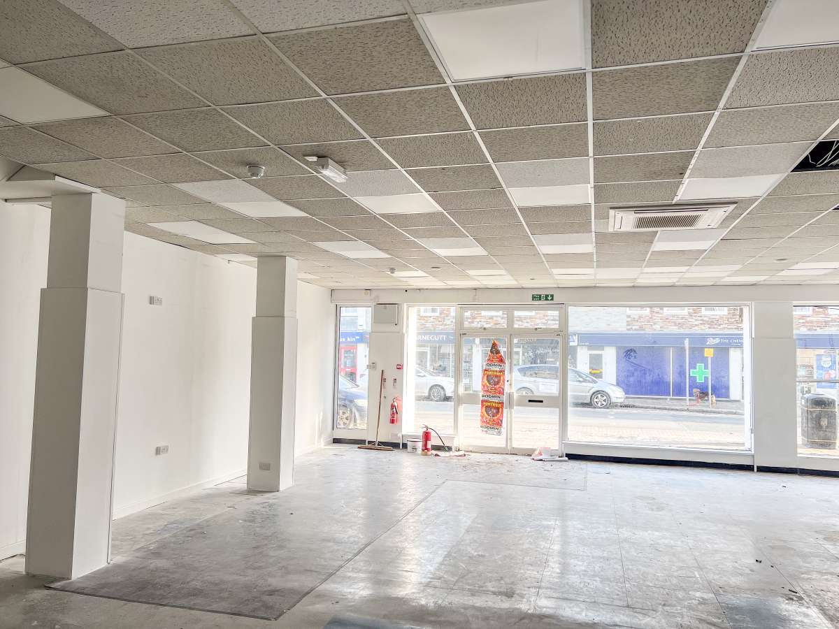 Retail/Shop in Wadebridge - photo 3