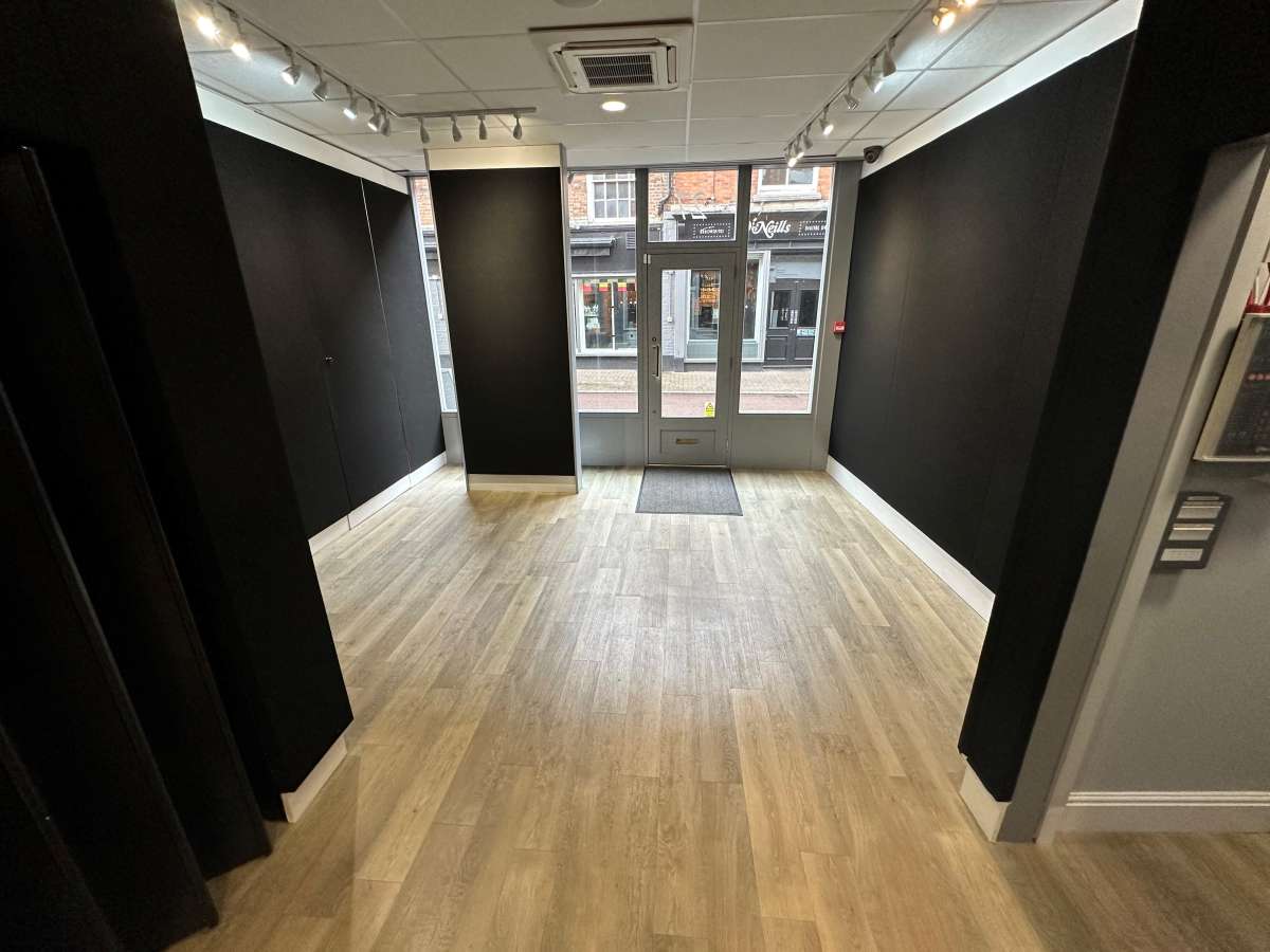 Retail/Shop in Leicester - photo 4