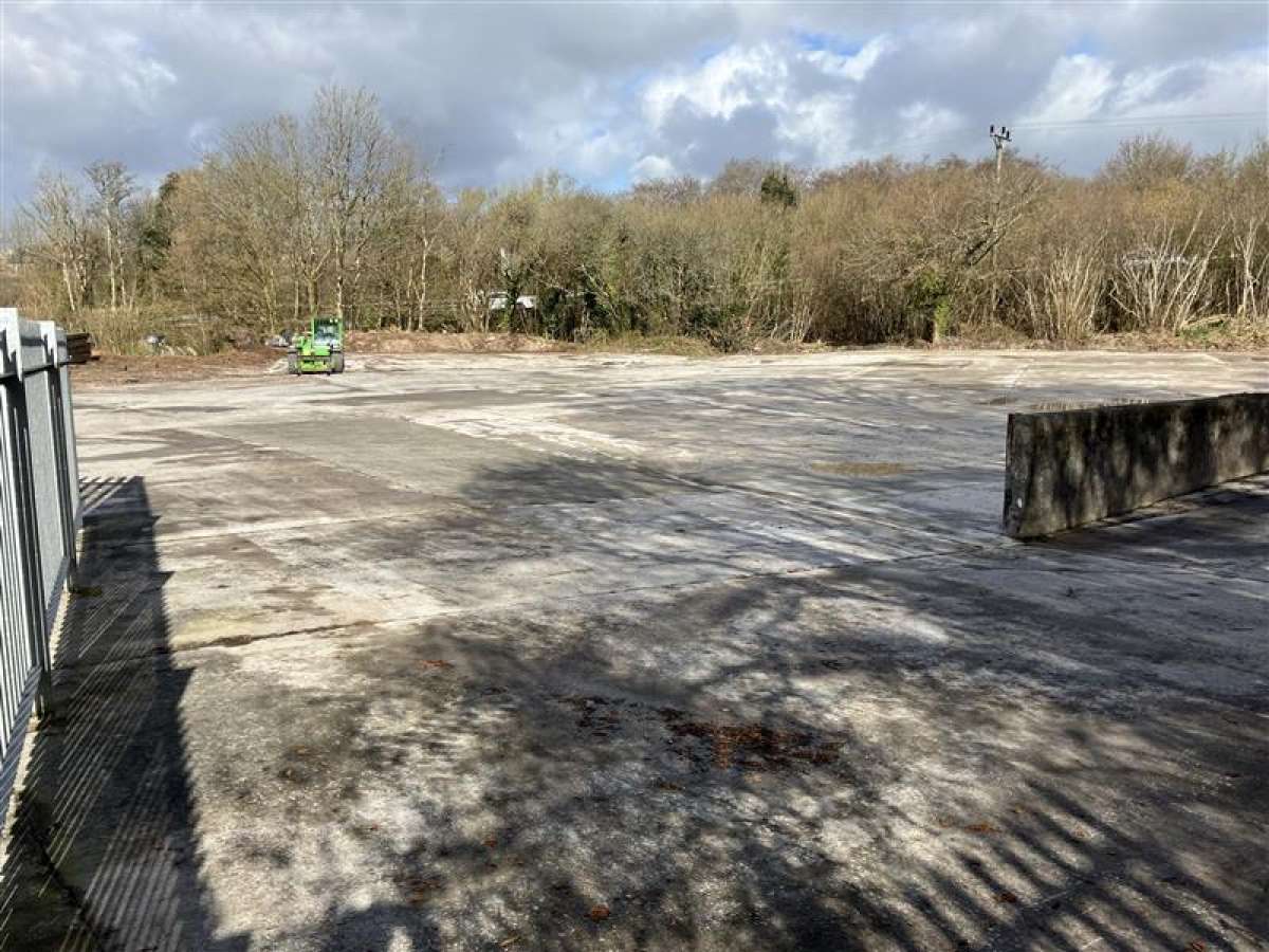 Storage in Saltash - photo 2