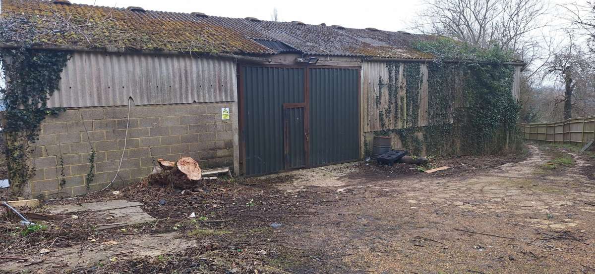 Industrial Unit in Horsham Road - photo 3