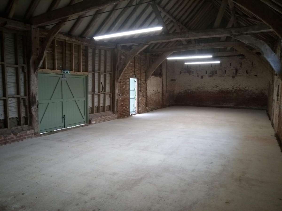 Industrial Unit in Ockley - photo 2