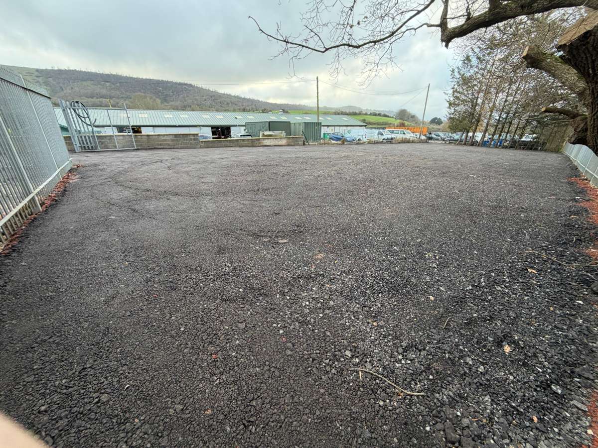 Industrial Unit in Pulborough - photo 3